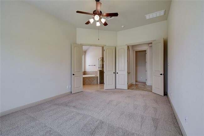Building Photo - 645 Clear Springs Hollow
