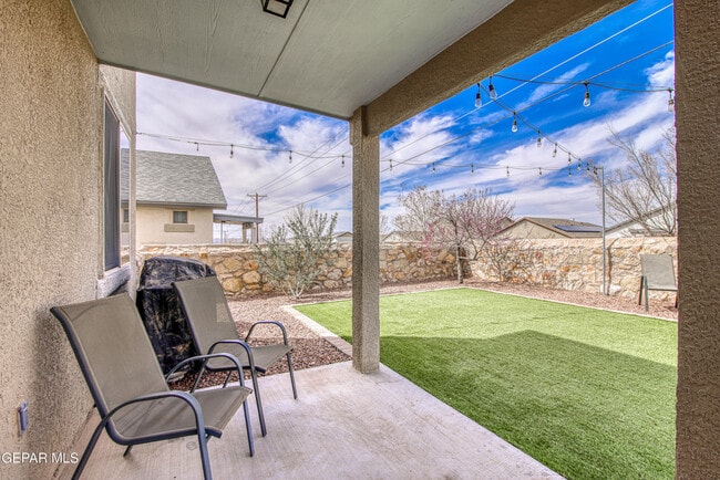 Building Photo - 7517 Red Cedar Dr