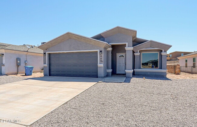 Building Photo - 404 Villa Ysleta