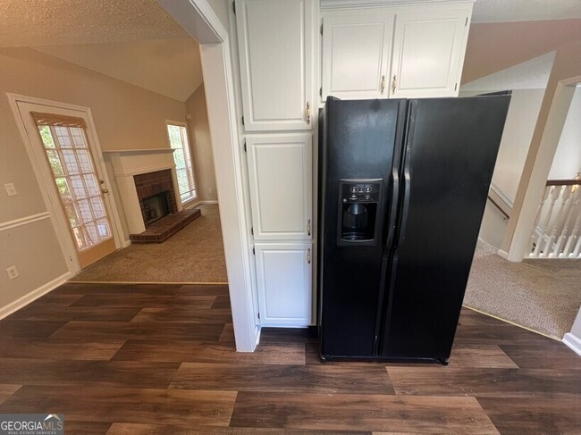 Building Photo - 1157 Chateau Terrace