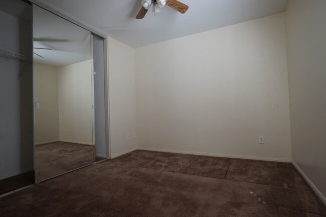 Building Photo - Beautiful 3 Bedroom Condo in Rancho!