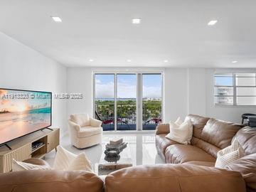 Building Photo - 5825 Collins Ave