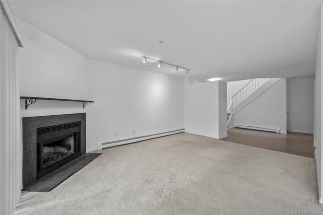 Building Photo - 24 Carhart Ave