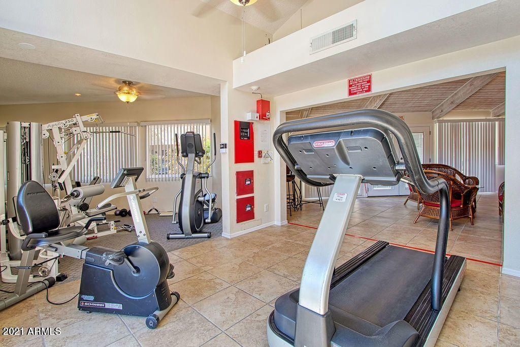 Building Photo - 4850 E Desert Cove Ave