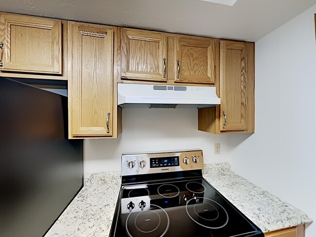 Building Photo - 3266 SE Aster Ln