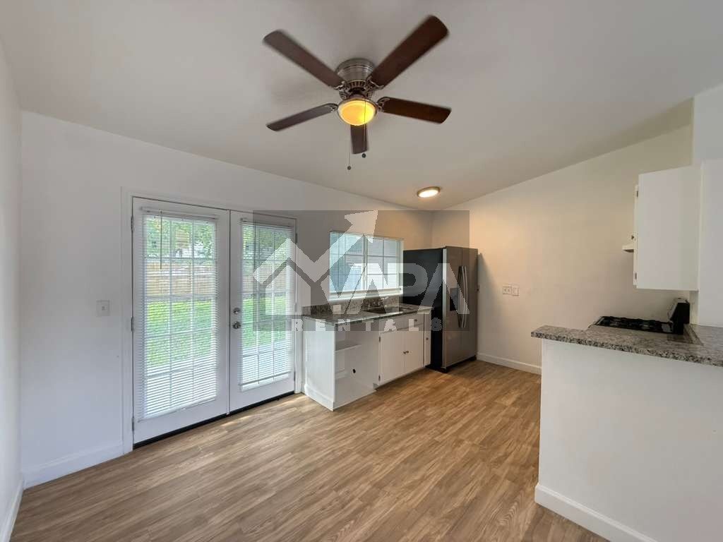 Building Photo - 7210 Glen Cross Dr