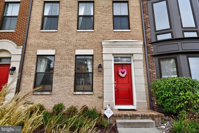 Building Photo - 506 Riversail Ln