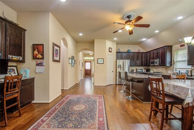 Building Photo - 8215 Laughing Falcon Trail