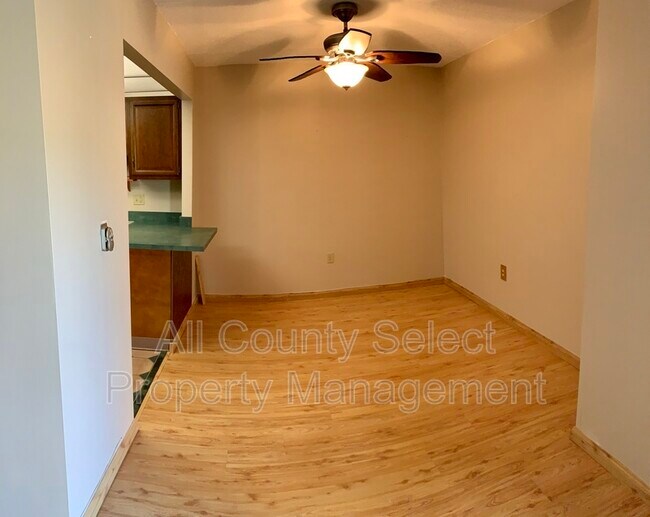 Building Photo - 3 Ledgewood Way
