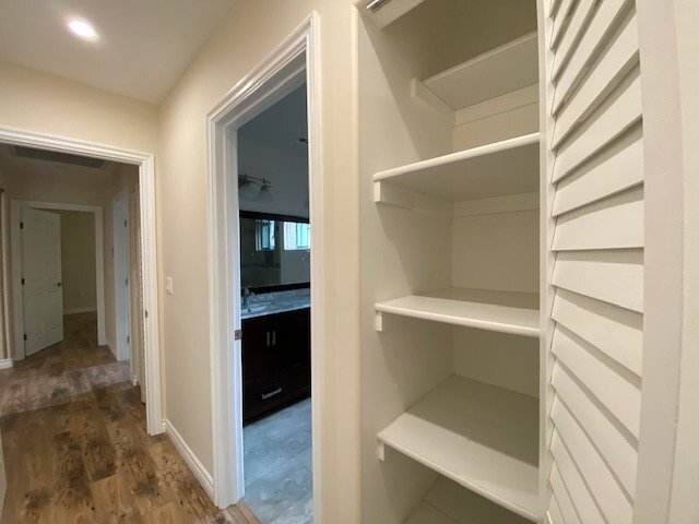 Building Photo - 6657 Enfield Ave