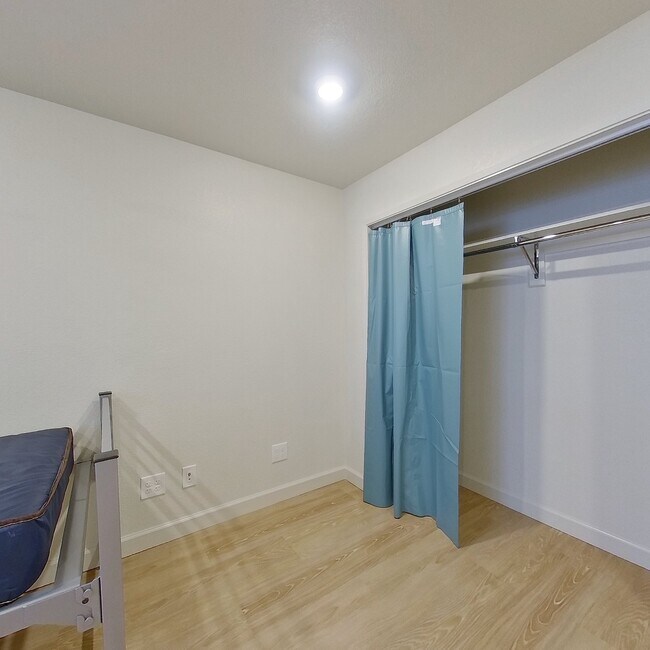 Building Photo - 2437 Piedmont Ave