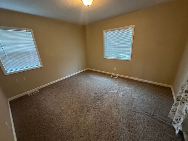 Building Photo - Great Location! Charming Ranch in University Hills- Large Lot!
