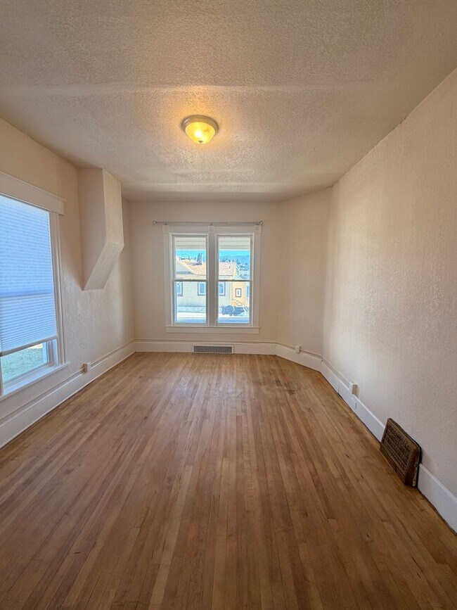 Building Photo - 223 N Alabama St