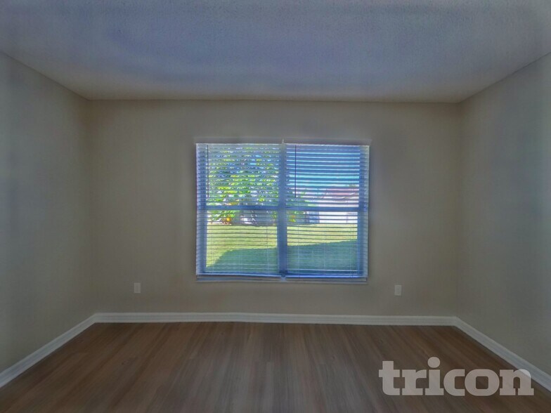 Building Photo - 8335 Spring Breeze Ct