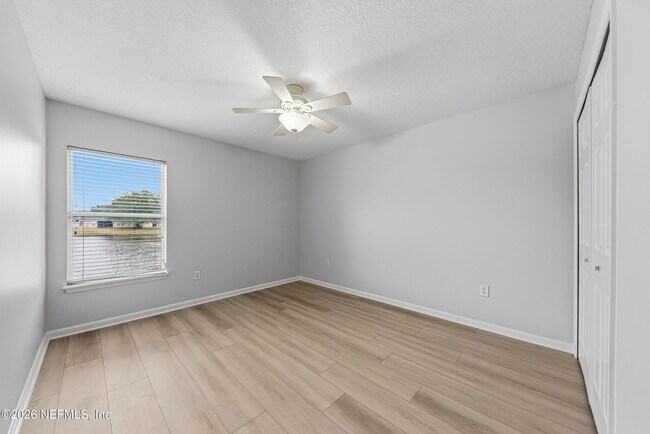 Building Photo - 13844 Fish Eagle Dr W