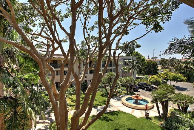 Building Photo - 146 Por La Mar Cir
