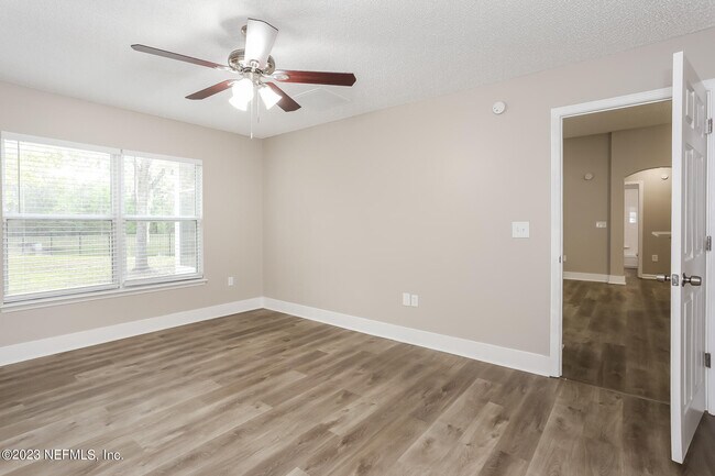 Building Photo - 12436 Richfield Blvd