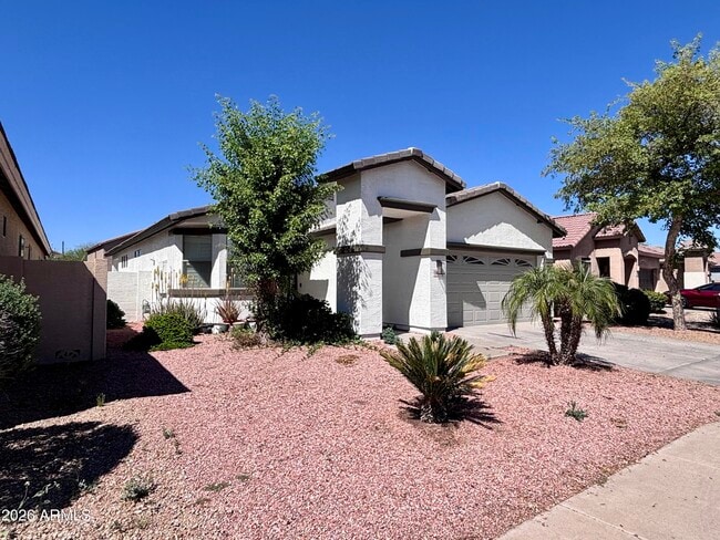 Building Photo - 5606 W St Anne Ave