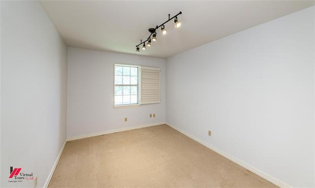 Building Photo - 421 Stratmore Dr