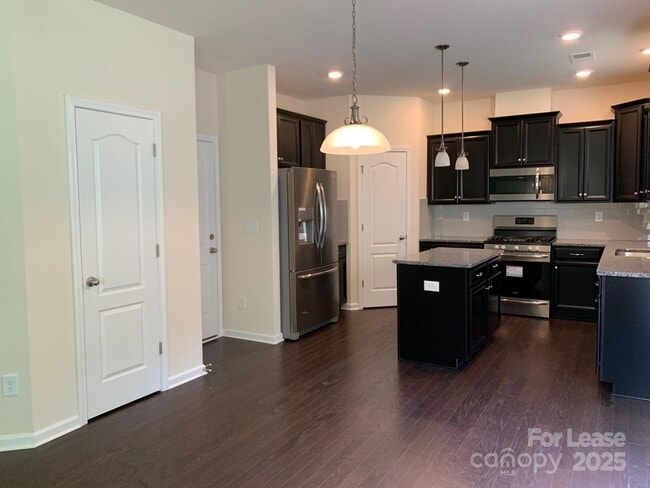 Building Photo - 143 Wrangell Dr