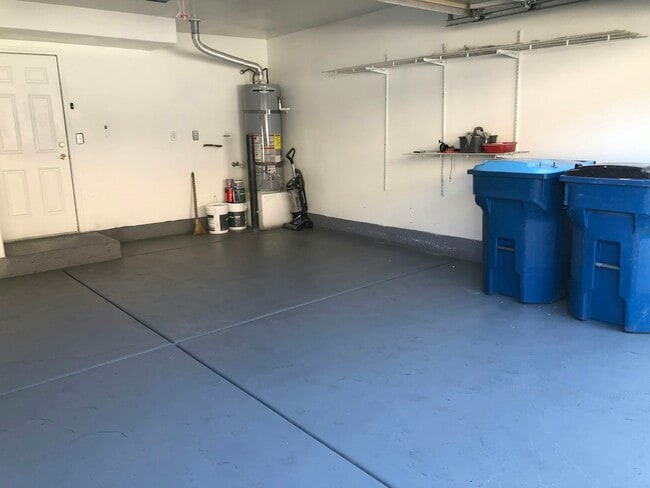 Building Photo - 1012 Dusty Creek St