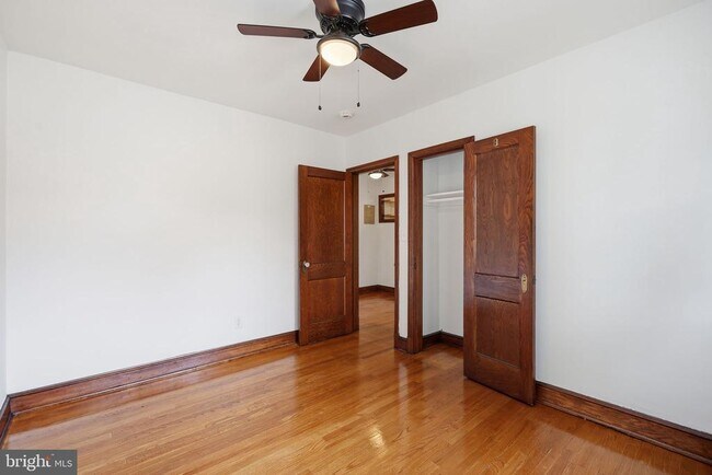 Building Photo - 4026 9th St NE