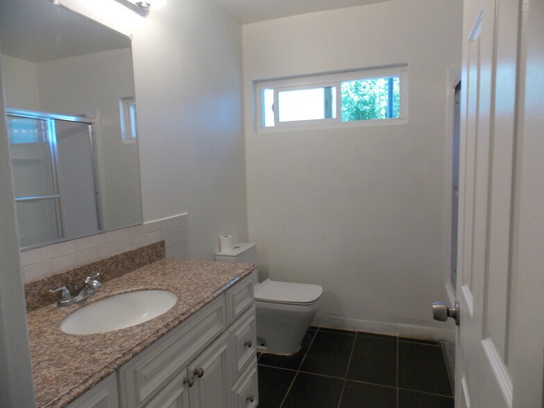 Building Photo - 2748 Maxson Rd