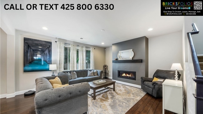 Building Photo - Modern 4 Bed + Chef's Kitchen + Covered Patio in Puyallup!