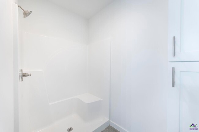 Building Photo - 100 Leisure Pointe Rd