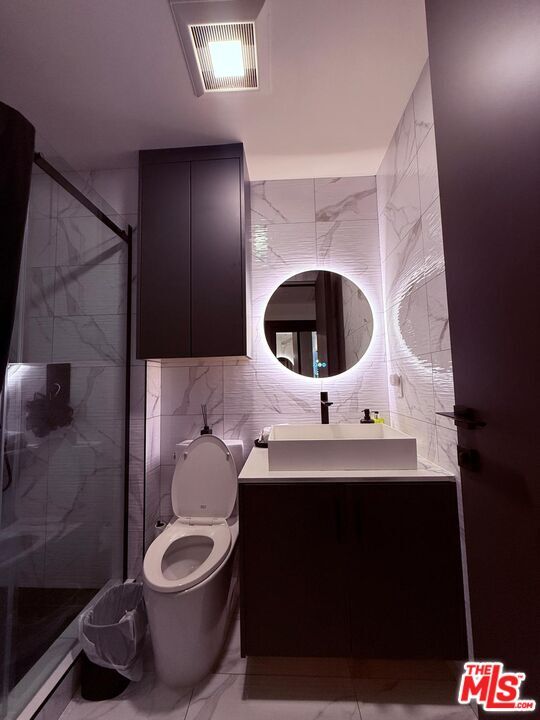 Building Photo - 16047 Bryant St