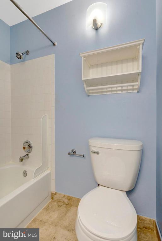 Building Photo - 4255 Sleepy Lake Dr
