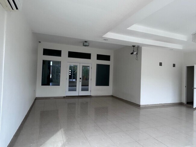 Building Photo - 2811 T.S Eliot Dr