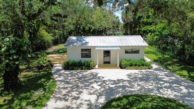 Building Photo - 2101 Riverland Rd
