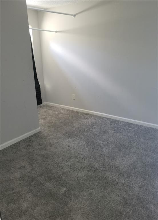 Building Photo - 7620 Creekside Ln