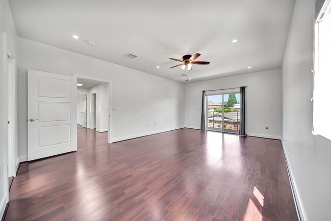 Building Photo - Modern 4-Bedroom Home in Prime West LA | Walkable, Spacious & Move-In Ready