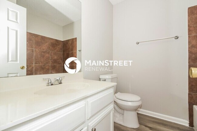 Building Photo - 3 Bedroom Pet-Friendly Home in Memphis, TN with Main Street Renewal
