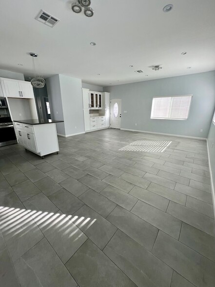 Building Photo - 1040 Ruberta Ave