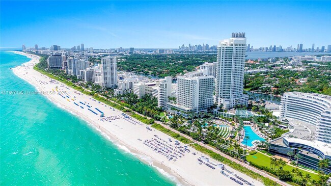 Building Photo - 4401 Collins Ave