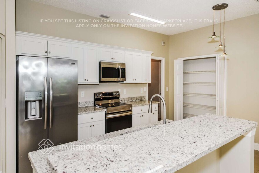 Building Photo - 6595 Addie Ave