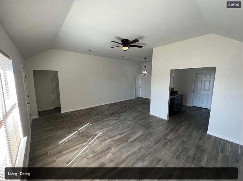 Building Photo - 2604 Saulsbury Dr