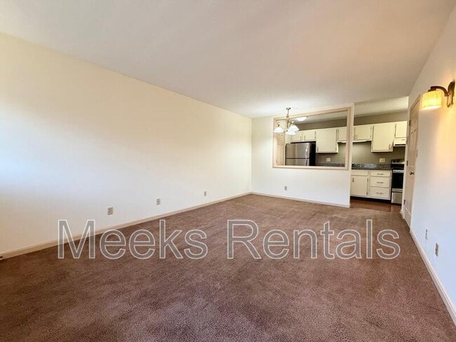 Building Photo - Greentree Apartments - Greentree Building