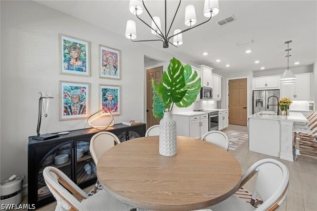 Building Photo - 10581 Woodchuck Ln