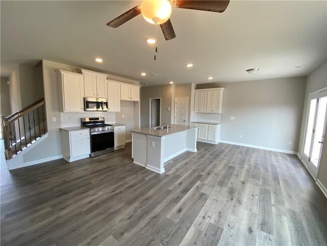 Building Photo - 3761 Prospect Point Dr