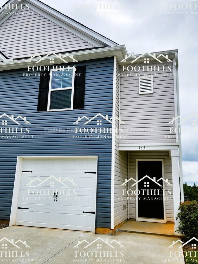 Building Photo - 145 Adger Rd