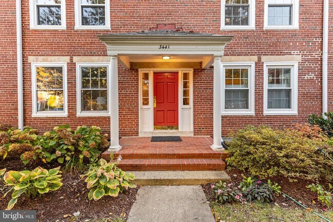 Building Photo - 3441 S Stafford St