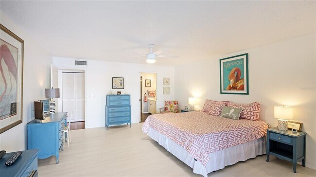 Building Photo - 307 Timber Lake Dr