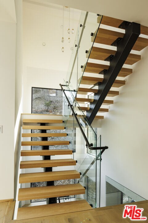 Building Photo - 3755 Camino de la Cumbre