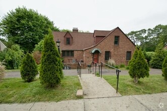 Building Photo - 85 Hillcrest Terrace