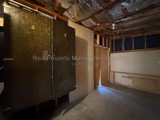 Building Photo - 12076 N Pebble Beach Dr