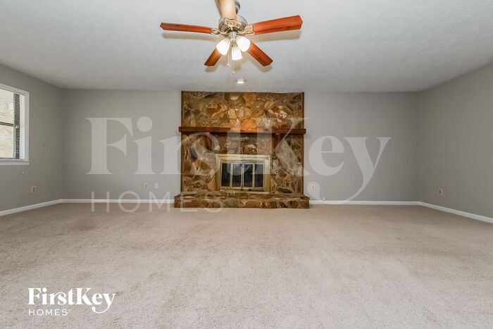 Building Photo - 120 Windsong Ct